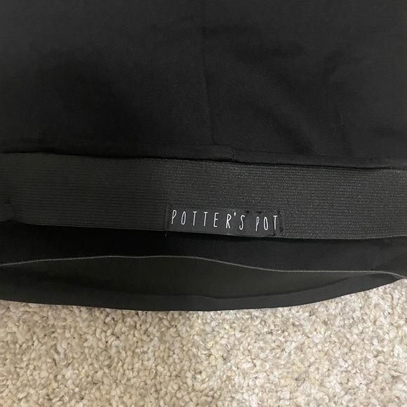 Black Skirt with Flower Embroidery - Picture 8 of 9